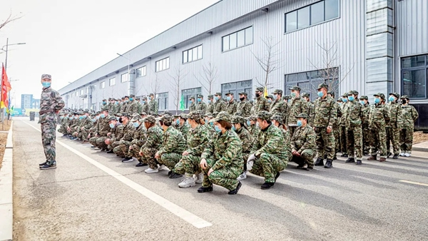 三峰家居舉行2021年度軍訓活動